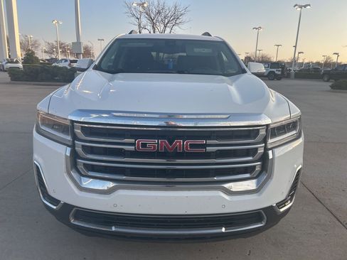 Used 2021 GMC Acadia SLE w/ Driver Convenience Package image 2