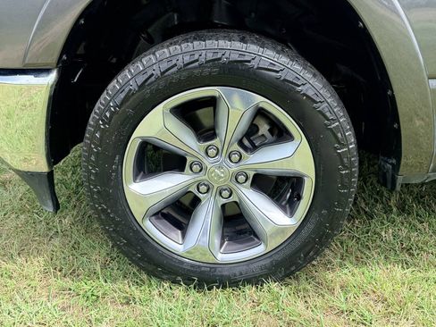 Used 2019 RAM 1500 Limited AWD/4WD image 13