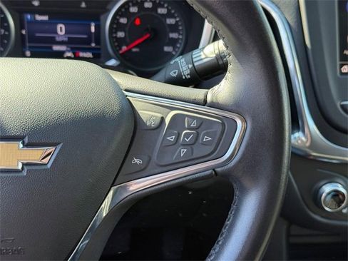 Used 2021 Chevrolet Equinox LT w/ Driver Convenience Package image 22