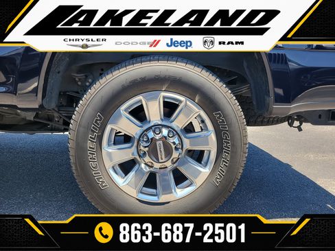 Used 2022 Ford F350 Platinum AWD/4WD image 8