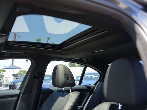 Used 2021 BMW 330e w/ M Sport Package RWD image 15