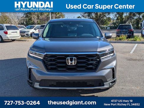 Used 2025 Honda Pilot EX-L image 8
