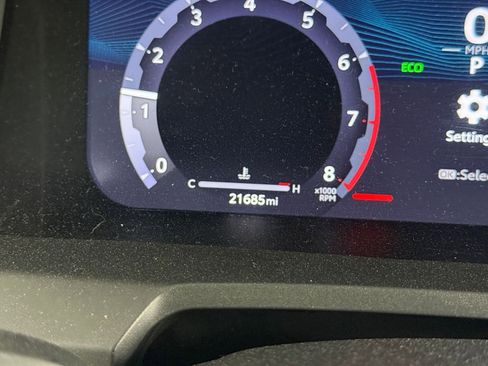 Used 2024 Toyota Tacoma TRD Off-Road image 39