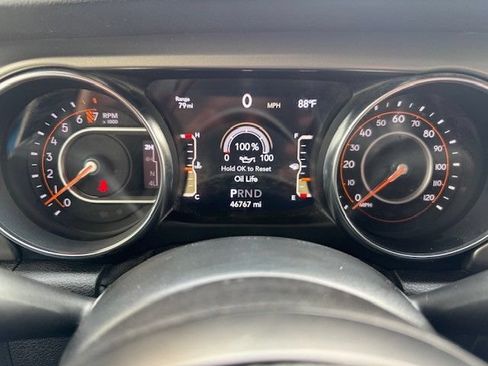 Used 2021 Jeep Gladiator Sport AWD/4WD image 10