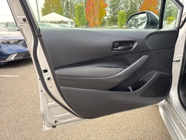 Used 2024 Toyota Corolla LE FWD image 16