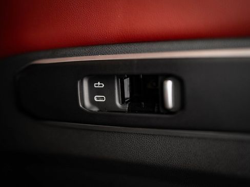 New 2026 BMW X6 xDrive40i w/ Climate Comfort Package image 51