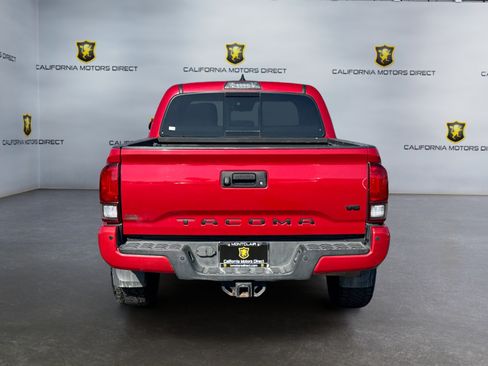 Used 2019 Toyota Tacoma TRD Sport w/ Technology Package AWD/4WD image 4