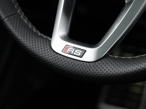 Certified 2024 Audi RS Q8 w/ Black Optic Package AWD/4WD image 11