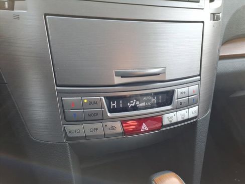 Used 2014 Subaru Outback 2.5i Limited image 28