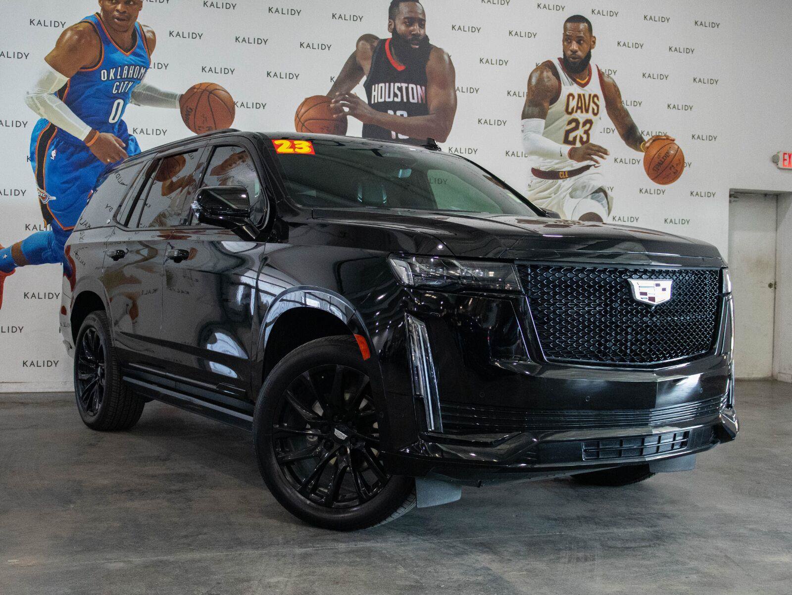 Used 2023 Cadillac Escalade Sport Platinum w/ LPO, ONYX Package AWD/4WD image 2