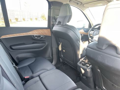Used 2025 Volvo XC90 B6 Plus image 41