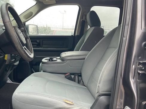 Used 2017 RAM 1500 Express RWD image 8