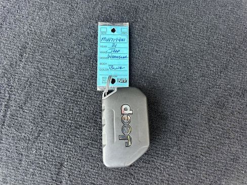 Used 2021 Jeep Wrangler Sport AWD/4WD image 35