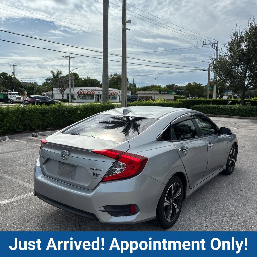 Used 2018 Honda Civic Touring image 6