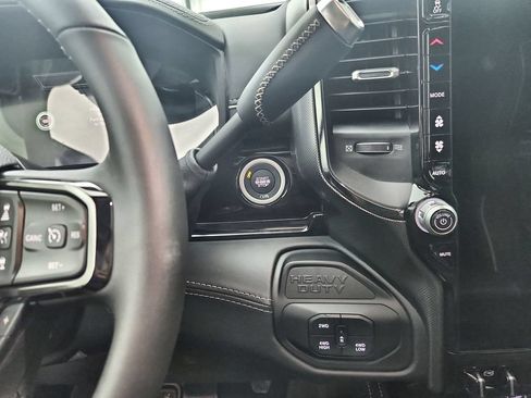 New 2026 RAM 2500 Limited AWD/4WD image 29
