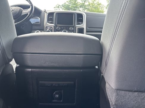 Used 2017 RAM 1500 Big Horn AWD/4WD image 33