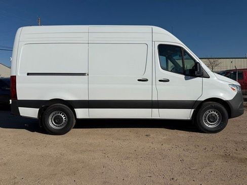 New 2025 Mercedes-Benz Sprinter 2500 image 9