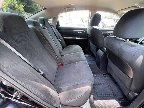 Used 2015 Nissan Altima 2.5 S w/ Power Driver Seat Package FWD image 12