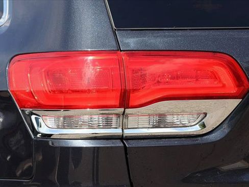 Used 2015 Jeep Grand Cherokee Limited AWD/4WD image 11