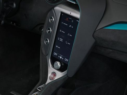 Used 2024 McLaren 750S Spider RWD image 43