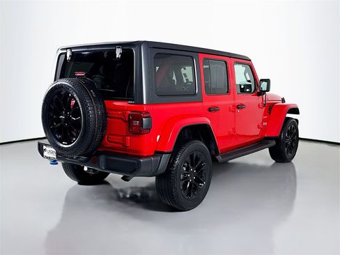 Used 2023 Jeep Wrangler Unlimited Sahara w/ Cold Weather Group image 5
