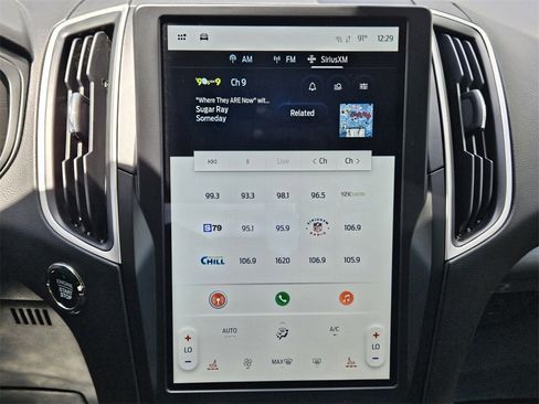 Used 2024 Ford Edge SEL image 14