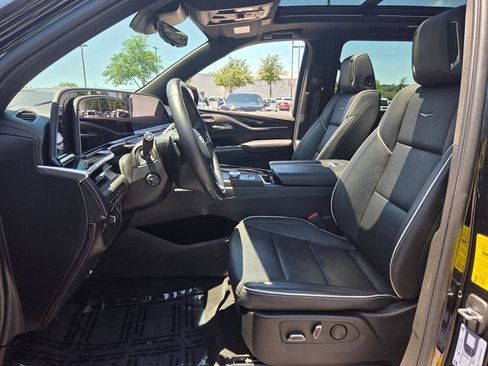 Used 2022 Cadillac Escalade ESV Sport w/ Touring Package AWD/4WD image 9
