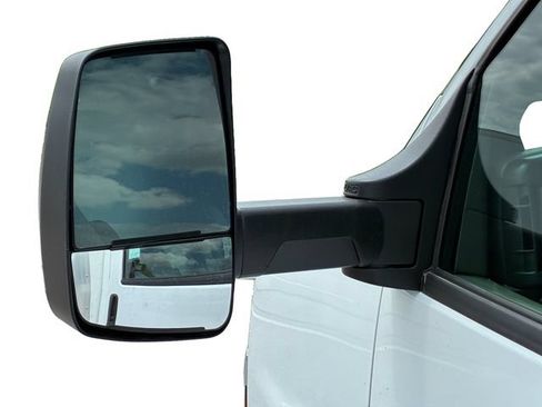 New 2026 Chevrolet Express 4500 w/ Power Convenience Package RWD image 10