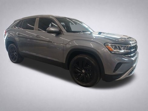 Used 2022 Volkswagen Atlas Cross Sport SE w/ Black Wheel Package image 1