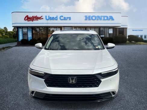 Used 2024 Honda Accord Touring image 6