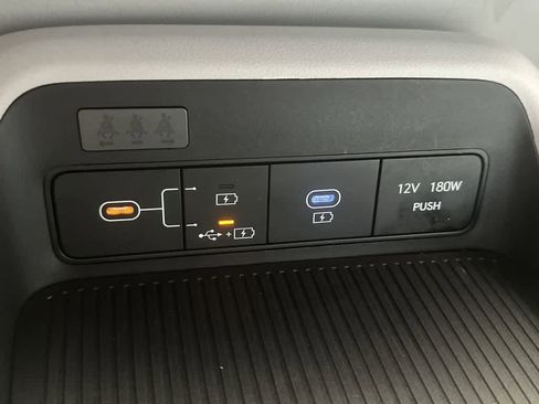 Used 2024 Hyundai Kona SEL image 17