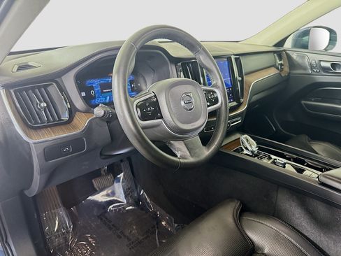 Used 2023 Volvo XC60 B5 Ultimate w/ Protection Package Premier FWD image 23