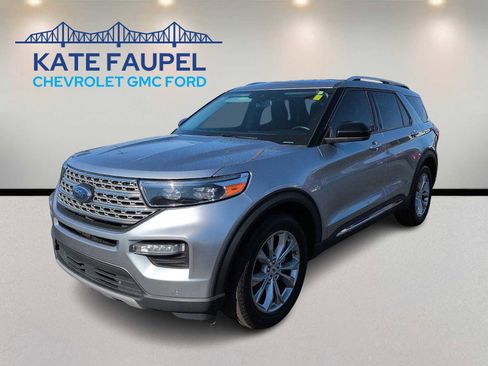 Used 2024 Ford Explorer Limited image 3