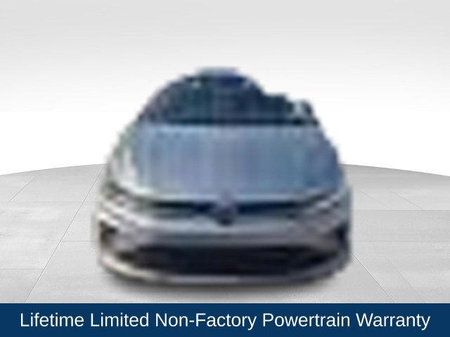 Used 2025 Volkswagen Jetta SE w/ Sunroof Package FWD image 3