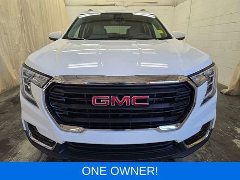Used 2024 GMC Terrain SLE w/ Driver Convenience Package AWD/4WD image 3