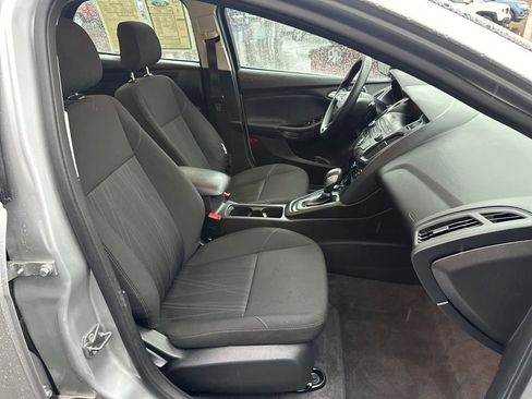 Used 2018 Ford Focus SE image 10