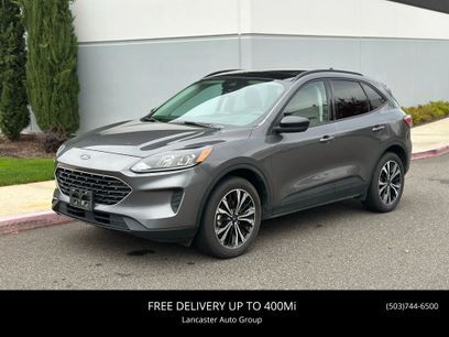 Used 2021 Ford Escape SE w/ SE Sport Appearance Package