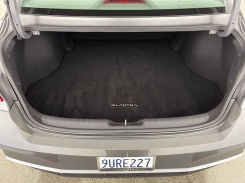 Certified 2025 Hyundai Elantra Sport FWD image 10