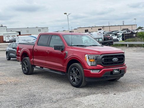 Used 2022 Ford F150 XLT w/ Equipment Group 302A High AWD/4WD image 4