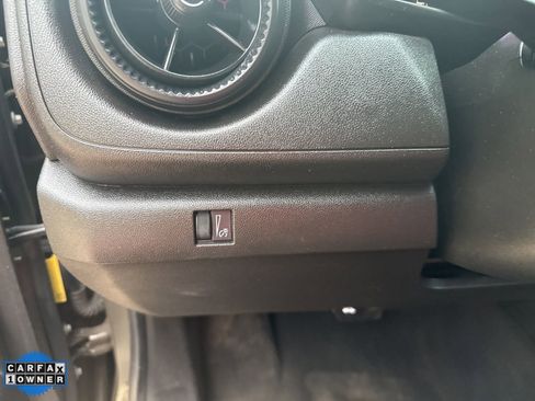 Used 2023 Chevrolet Colorado W/T image 14