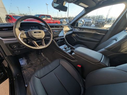 New 2026 Jeep Grand Cherokee Limited image 2