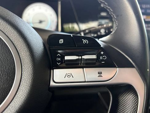 Used 2022 Hyundai Elantra SEL w/ Convenience Package FWD image 32