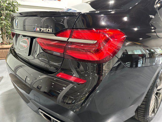 Used 2019 BMW M760i xDrive w/ Luxury Rear Seating Package AWD/4WD image 35