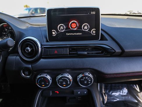 Used 2016 MAZDA MX-5 Miata Grand Touring RWD image 14