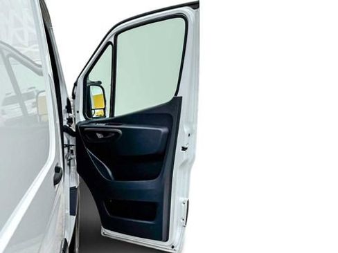 Used 2022 Mercedes-Benz Sprinter 2500 image 9