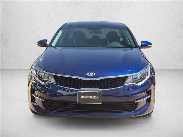 Used 2017 Kia Optima LX FWD image 2