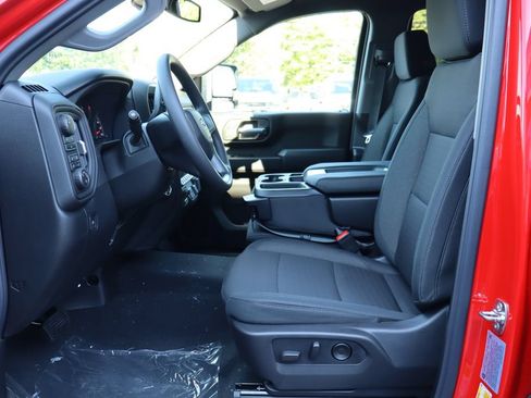 New 2026 Chevrolet Silverado 2500 Custom w/ Custom Value Package AWD/4WD image 4