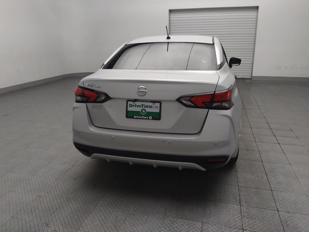 Used 2021 Nissan Versa S FWD image 7
