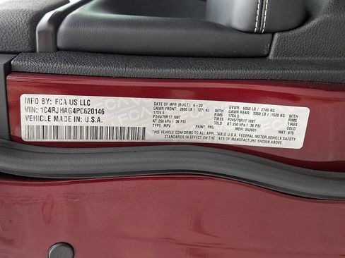 Used 2023 Jeep Grand Cherokee Laredo w/ Luxury Tech Group I AWD/4WD image 27
