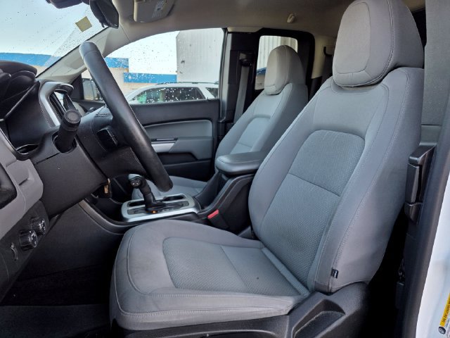 Used 2017 Chevrolet Colorado LT AWD/4WD image 11